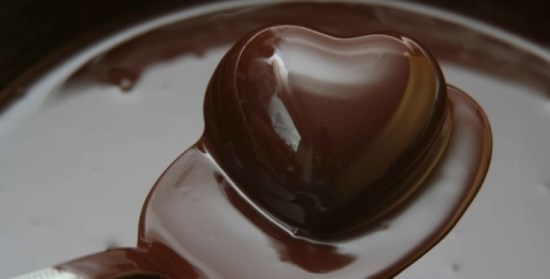 Giảm cholesterol, ph&ograve;ng ngừa bệnh tim l&agrave; một lợi &iacute;ch của socola mang lại đối với 13Win19 ưu đãi hấp dẫn