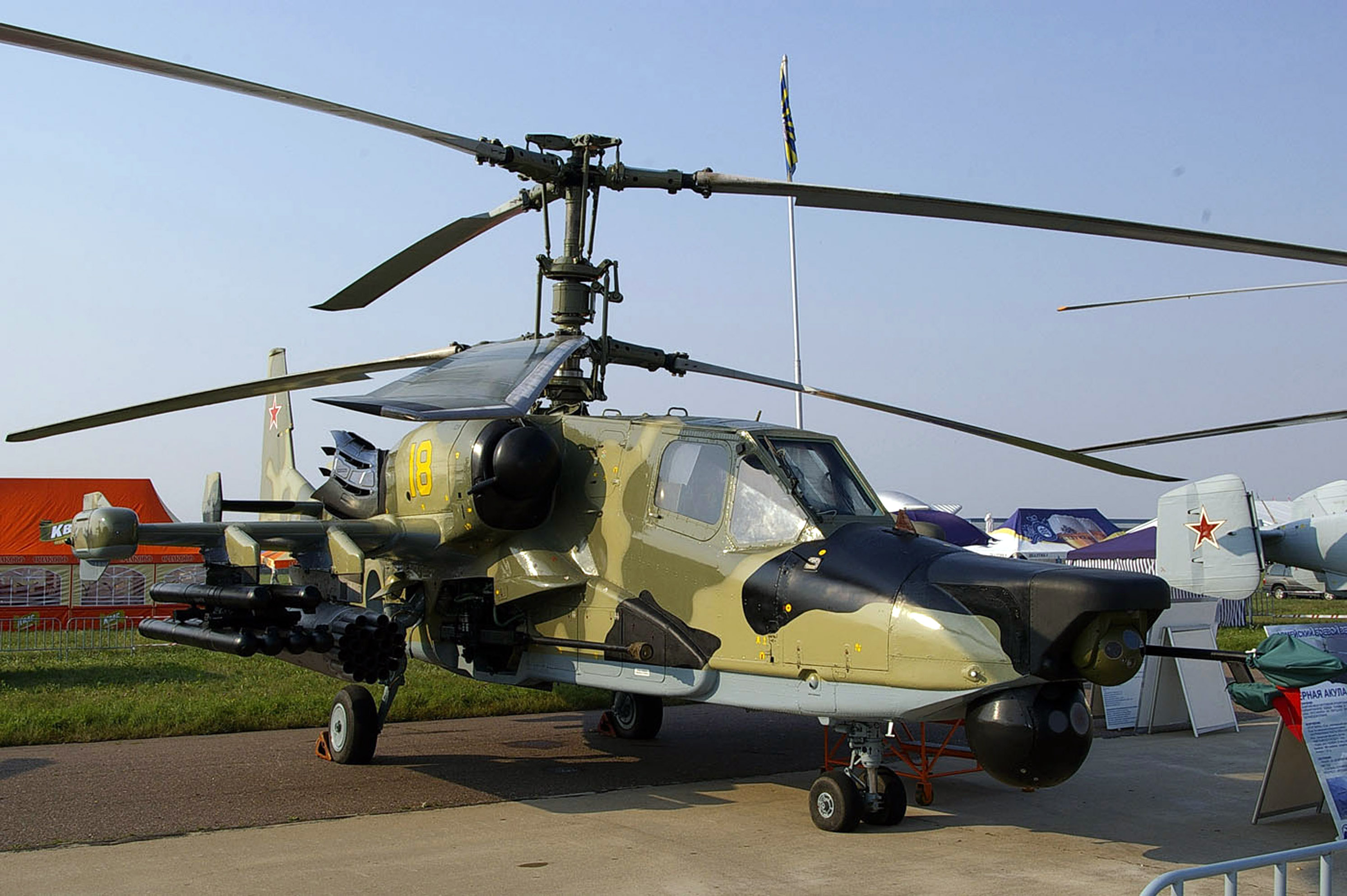 Kamov Ka-50 l&agrave; m&aacute;y bay trực thăng tấn c&ocirc;ng tối t&acirc;n một người l&aacute;i của Nga
