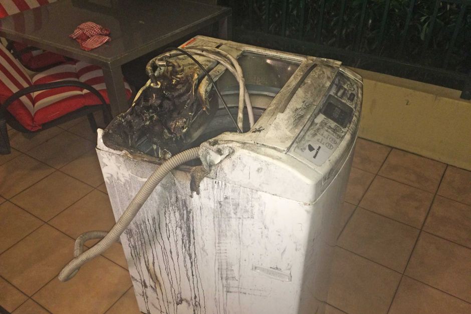 M&aacute;y giặt Samsung bị lỗi, qu&aacute; n&oacute;ng khi hoạt động v&agrave; g&acirc;y ch&aacute;y nổ