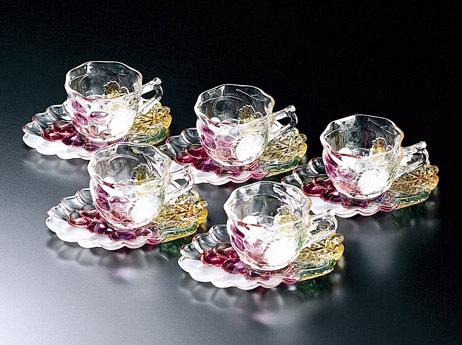 Mẹo vặt gia đ&igrave;nh gi&uacute;p cốc thủy tinh kh&ocirc;ng rạn nứt l&agrave; cho v&agrave;o nước đun s&ocirc;i