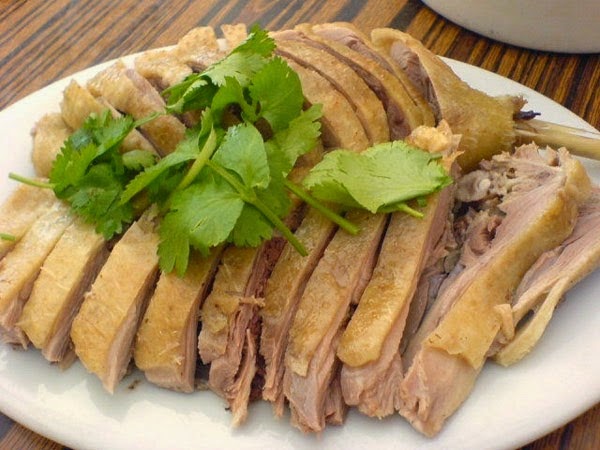 D&ugrave;ng muối hoặc gừng để khử m&ugrave;i h&ocirc;i cho vịt l&agrave; mẹo vặt gia đ&igrave;nh hữu &iacute;ch