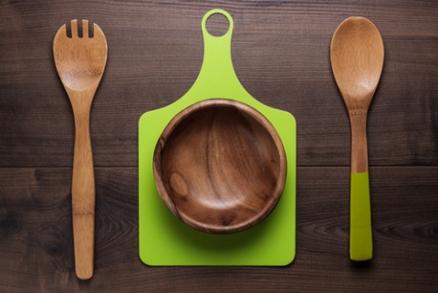 Diệt khuẩn cho c&aacute;c đồ gỗ bằng c&aacute;ch rửa nước s&ocirc;i l&agrave; mẹo vặt gia đ&igrave;nh n&ecirc;n biết