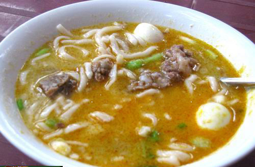 Ch&aacute;o canh l&agrave; m&oacute;n ăn đặc sản kh&ocirc;ng thể bỏ qua khi đến Nghệ An