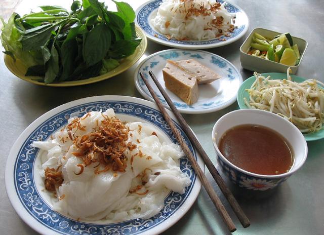 B&aacute;nh cuốn l&agrave; m&oacute;n ăn s&aacute;ng nổi tiếng đất Hải Ph&ograve;ng