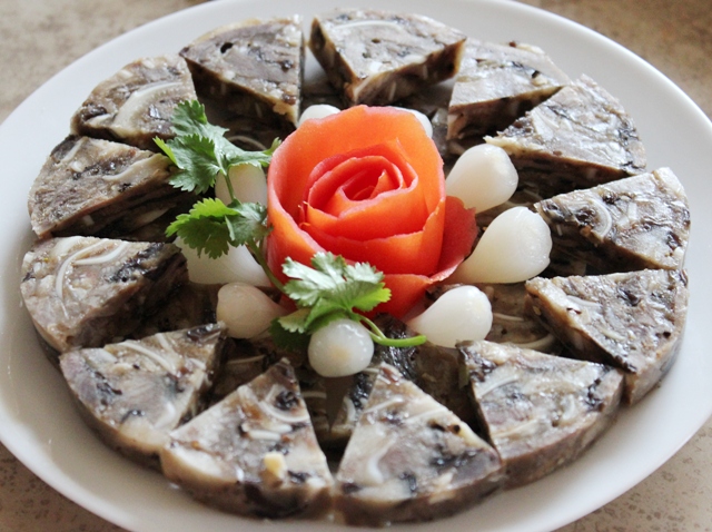 Với c&aacute;ch l&agrave;m đơn giản, mọi người đ&atilde; c&oacute; ngay m&oacute;n ngon ng&agrave;y Tết thết đ&atilde;i gia đ&igrave;nh