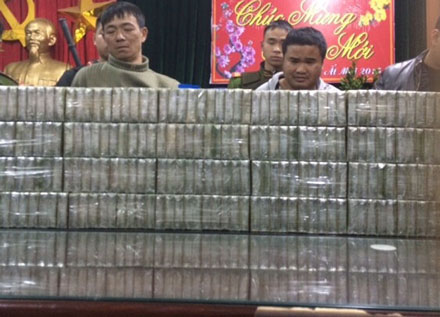 Phá chuyên án khủng ngày áp Tết, thu giữ 200 bánh heroin là tin tức mới cập nhật 24h ngày 17/02/2015