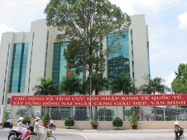Thủ tướng Nguyễn Tấn Dũng vừa ph&ecirc; chuẩn nh&acirc;n sự mới 2 tỉnh B&igrave;nh Định, Đồng Nai