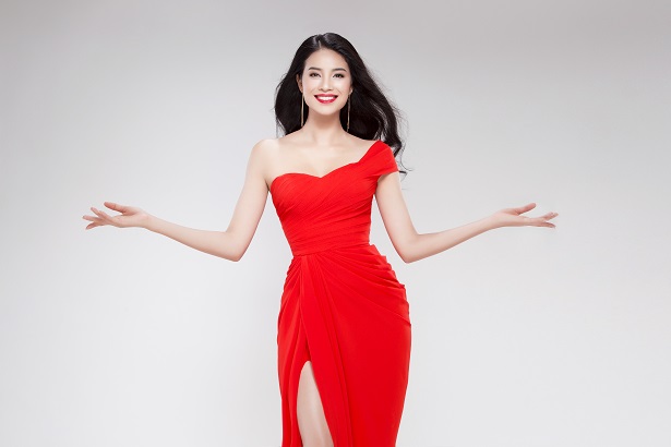 Nỗ lực giảm c&acirc;n, đạt th&acirc;n h&igrave;nh chuẩn của Phạm Hương tham gia Miss Universe