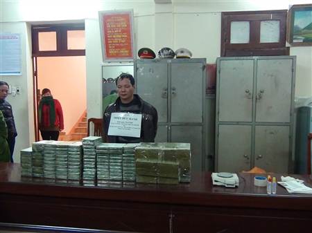 C&ocirc;ng an tỉnh Cao Bằng bắt được đối tượng chở 156 b&aacute;nh heroin l&agrave; tin tức mới cập nhật 24h h&ocirc;m nay