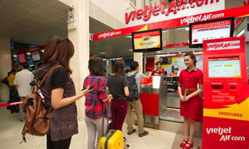Tin tức mới cập nhật 24h ng&agrave;y 1/12: C&aacute;c h&atilde;ng h&agrave;ng kh&ocirc;ng của Việt Nam đ&atilde; c&oacute; th&ocirc;ng b&aacute;o tăng thời gian l&agrave;m thủ tục v&agrave; đ&oacute;ng quầy chuyến bay