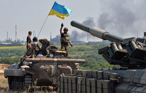 T&igrave;nh h&igrave;nh Ukraine mới nhất: Quốc hội Mỹ th&ocirc;ng qua nghị quyết cung cấp vũ kh&iacute; g&acirc;y chết người cho qu&acirc;n đội Ukraine