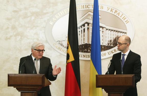 T&igrave;nh h&igrave;nh Ukraine: Ngoại trưởng Nga v&agrave; Tổng thống Nga đ&atilde; c&oacute; cuộc hội đ&agrave;m với Ngoại trưởng Đức tại M&aacute;txcơva.