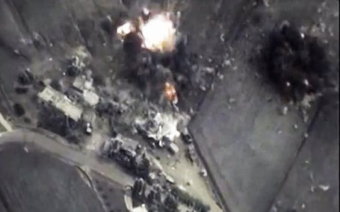 Mỹ cảnh b&aacute;o Nga về c&aacute;c cuộc kh&ocirc;ng k&iacute;ch v&agrave;o d&acirc;n thường l&agrave; tin tức về t&igrave;nh h&igrave;nh chiến sự Syria mới nhất ng&agrave;y 31/12/2015