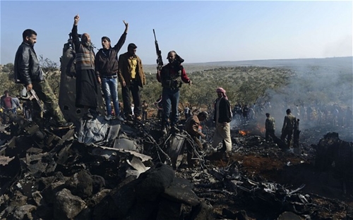 Tin tức về t&igrave;nh h&igrave;nh chiến sự Syria mới nhất ng&agrave;y 6/11/2015 cho biết phe nổi dậy bắn rơi m&aacute;y bay của qu&acirc;n đội Syria 