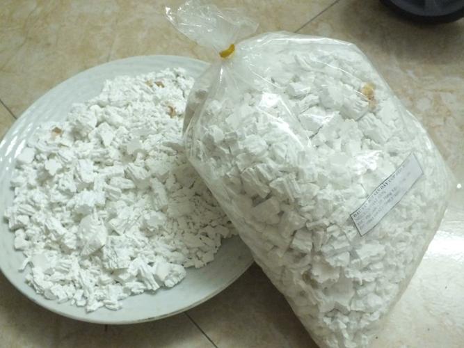 Bột sắn c&oacute; t&iacute;nh m&aacute;t gi&uacute;p trị t&aacute;o b&oacute;n hiệu quả cho trẻ