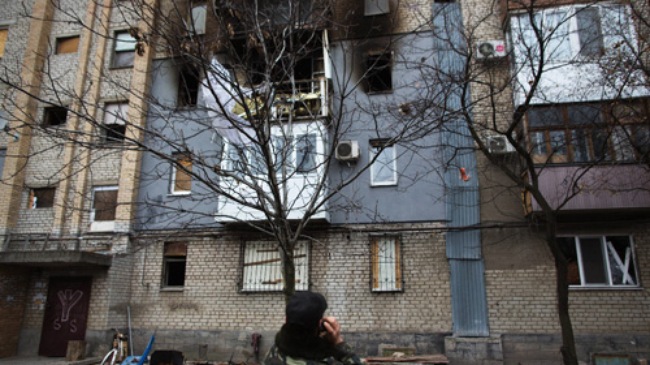 Hiện trường một vụ n&atilde; ph&aacute;o ở Donetsk