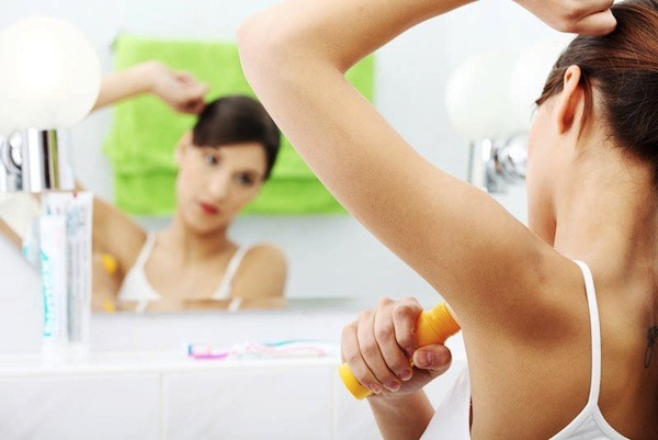 Mắc ung thư v&uacute; khi sử dụng lăn khử m&ugrave;i hiện vẫn chưa c&oacute; nghi&ecirc;n cứu chứng minh