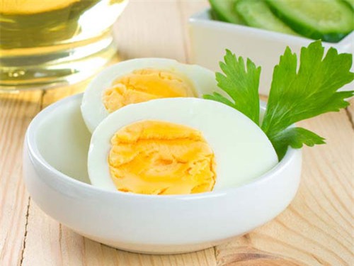 C&aacute;c sĩ tử n&ecirc;n bổ sung trứng v&agrave;o thực đơn ăn uống
