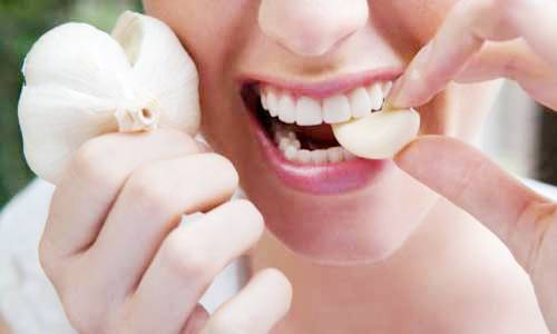 Tỏi gi&uacute;p ph&ograve;ng tr&aacute;nh nhiều bệnh, trong đ&oacute; c&oacute; cao huyết &aacute;p