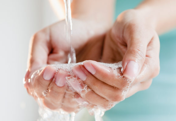 Chăm s&oacute;c da bắt đầu từ kh&acirc;u nhỏ nhất l&agrave; rửa mặt đ&uacute;ng c&aacute;ch