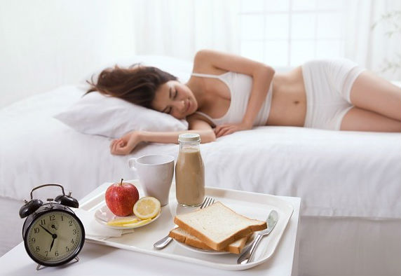 Bỏ bứa s&aacute;ng g&acirc;y ra những t&aacute;c hại kh&ocirc;n lường đối với cơ thể