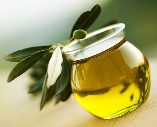 Dầu jojoba c&oacute; khả năng &ldquo;ti&ecirc;u diệt&rdquo; mụn nhanh ch&oacute;ng 
