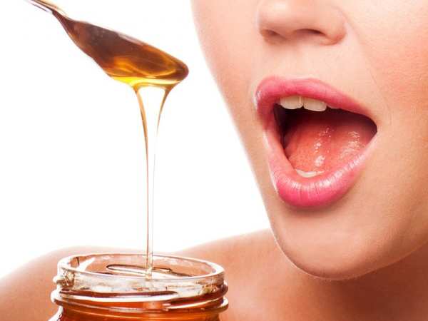 Mật ong gi&uacute;p cải thiện đ&aacute;ng kể chất lượng giấc ngủ nhờ t&aacute;c dụng fructose v&agrave; glucose