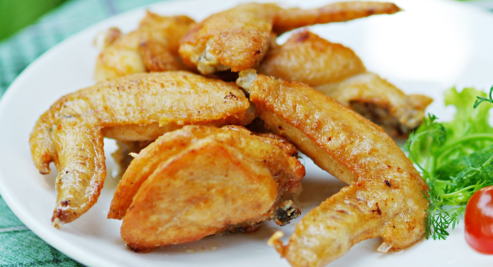 Người bị sỏi thận, tiểu đường&hellip; cần n&oacute;i &ldquo;kh&ocirc;ng&rdquo; với c&aacute;nh g&agrave;