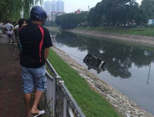 Tai nạn s&ocirc;ng T&ocirc; Lịch hồi đ&ecirc;m 7/6 khiến 1 người tử vong