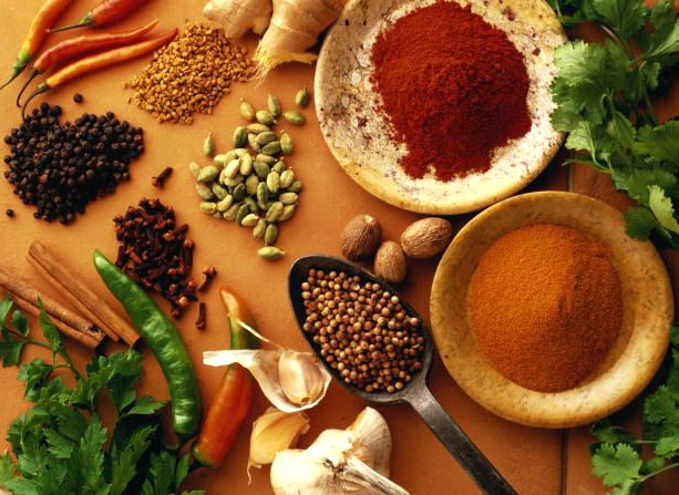 Thực đơn giảm c&acirc;n hiệu quả hơn khi kết hợp với c&aacute;c loại gia vị như nh&acirc;n s&acirc;m, quế, ớt&hellip;