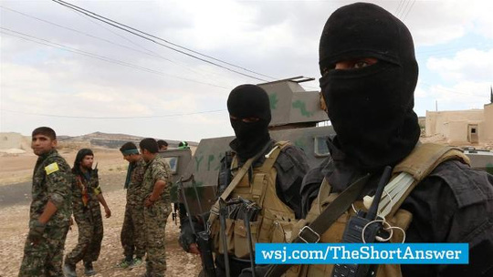 Nh&oacute;m nổi dậy Lực lượng D&acirc;n chủ Syria đang s&aacute;t c&aacute;nh với Mỹ trong c&aacute;c cuộc kh&ocirc;ng k&iacute;ch, kỳ vọng sẽ gi&agrave;nh được Manbij từ tay IS, theo tình hình chi&ecirc;́n sự Syria mới nh&acirc;́t 