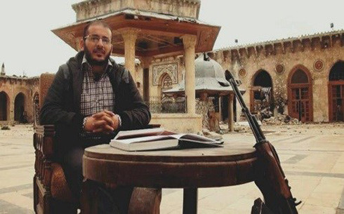 Zaher al-Shirqat, một nh&agrave; b&aacute;o Syria bị IS h&agrave;nh quyết