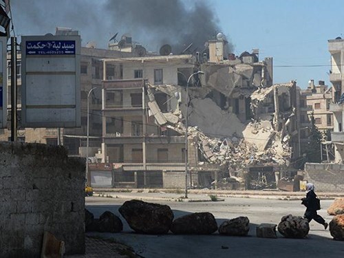Một g&oacute;c th&agrave;nh phố Aleppo của Syria bị phiến qu&acirc;n tấn c&ocirc;ng, theo tình hình chi&ecirc;́n sự Syria mới nh&acirc;́t 
