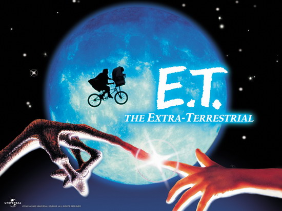 E.T, b&ocirc;̣ phim kinh đi&ecirc;̉n dành cho trẻ em trong ngày Qu&ocirc;́c t&ecirc;́ thi&ecirc;̀u nhi 1/6 
