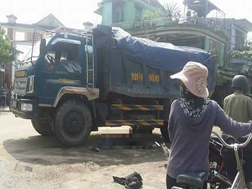 Tai nạn giao th&ocirc;ng ng&agrave;y 3/3: Học sinh lớp 12 bị xe tải c&aacute;n qua người, tử vong tại chỗ