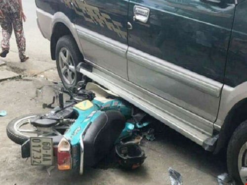 Tai nạn giao th&ocirc;ng ng&agrave;y 18/3: Chồng tử vong, vợ nguy kịch sau tai nạn nghi&ecirc;m trọng