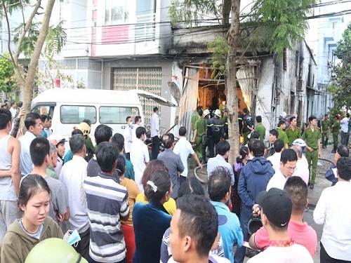 Hiện trường kinh ho&agrave;ng vụ ch&aacute;y nh&agrave; trong đ&ecirc;m, 3 phụ nữ thiệt mạng