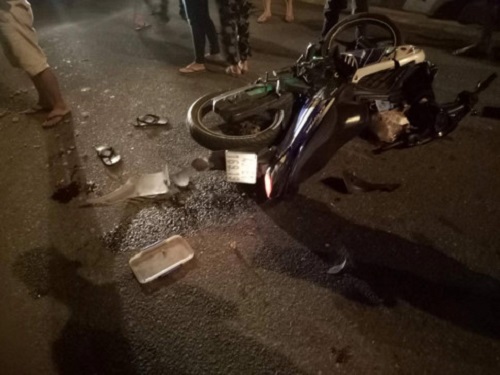 Tai nạn giao th&ocirc;ng ng&agrave;y 9/5: 2 xe m&aacute;y văng xa h&agrave;ng chục m&eacute;t, 3 người nguy kịch
