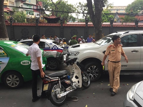 Tai nạn giao th&ocirc;ng mới nhất 24h qua ng&agrave;y 22/6/2017