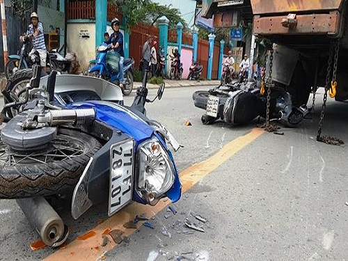 Tai nạn giao th&ocirc;ng mới nhất 24h qua ng&agrave;y 5/7/2017
