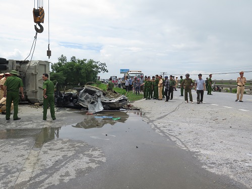 Tai nạn giao thông mới nhất 24h qua ngày 14/7/2017