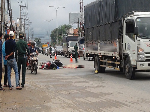 Tai nạn giao th&ocirc;ng mới nhất 24h qua ng&agrave;y 5/8/2017