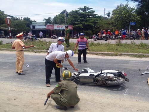 Tai nạn giao th&ocirc;ng mới nhất 24h qua ng&agrave;y 5/8/2017