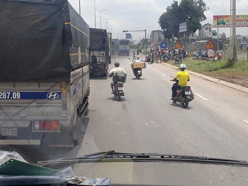 Tai nạn giao th&ocirc;ng mới nhất 24h qua ng&agrave;y 24/8/2017