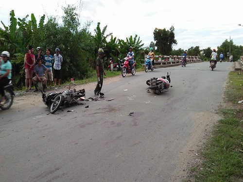 Tai nạn giao th&ocirc;ng mới nhất 24h qua ng&agrave;y 28/8/2017