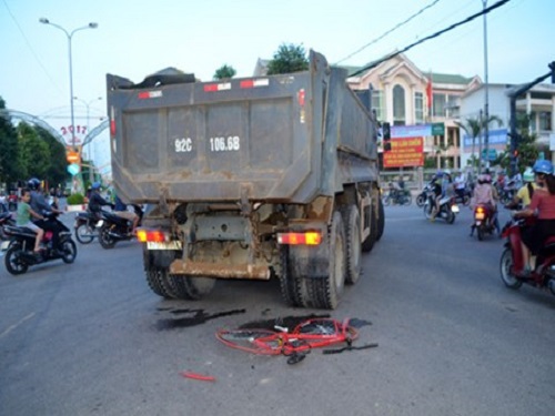 Tai nạn giao thông mới nhất 24h qua ngày 22/9/2017