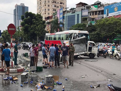 Tai nạn giao thông mới nhất 24h qua ngày 8/10/2017