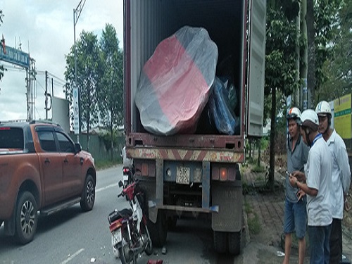 Tai nạn giao th&ocirc;ng mới nhất 24h qua ng&agrave;y 23/10/2017