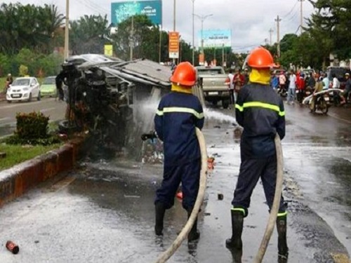 Tai nạn giao th&ocirc;ng mới nhất 24h qua ng&agrave;y 2/11/2017