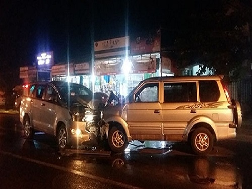 Tai nạn giao th&ocirc;ng mới nhất 24h qua ng&agrave;y 4/11/2017
